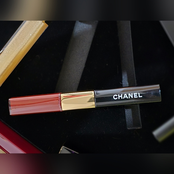 Chanel Rouge Allure Lipstick - Rich Red - Picture 5 of 7